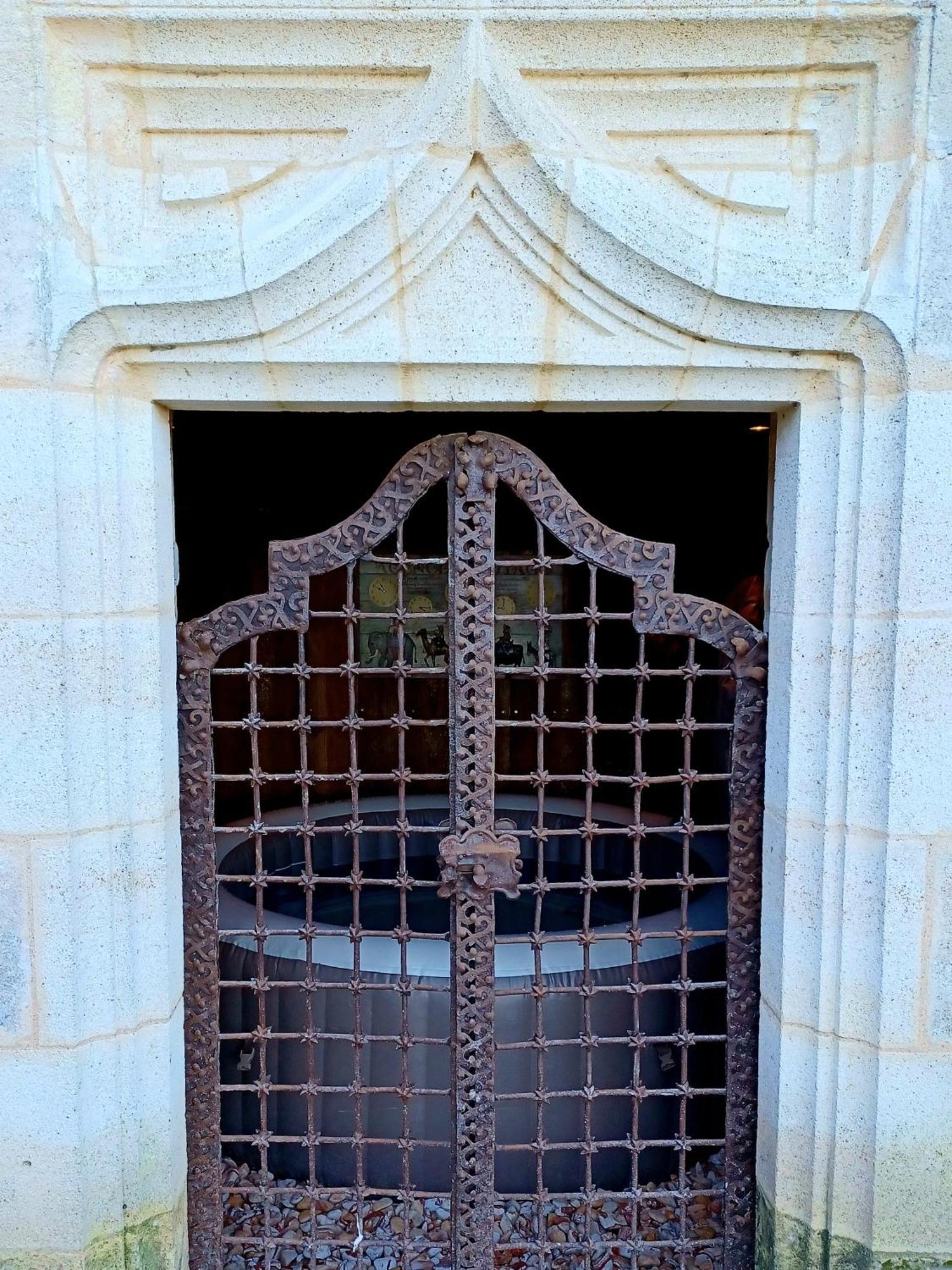 Chateau De La Grave Bourg-sur-Gironde Εξωτερικό φωτογραφία